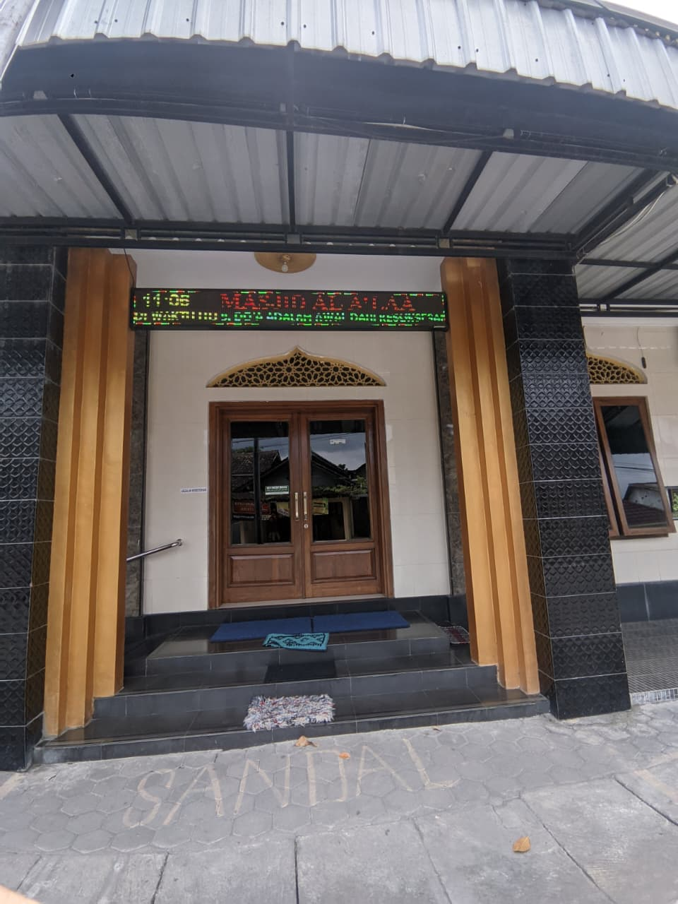 Masjid Tampak Depan