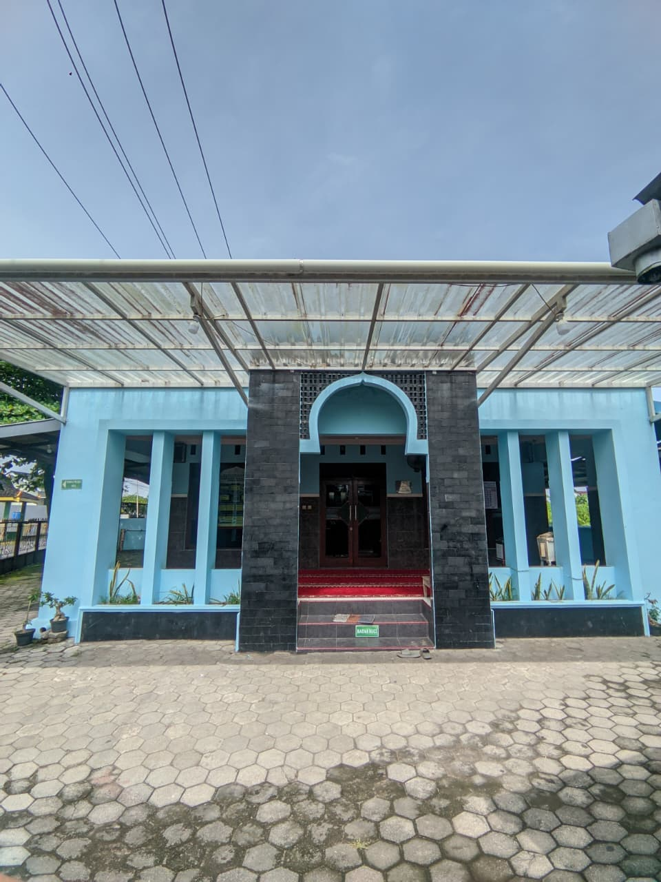 Masjid Tampak Depan