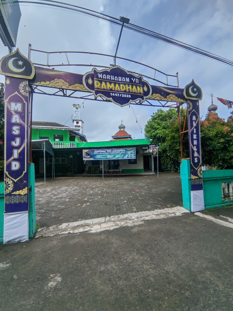 Masjid Tampak Depan