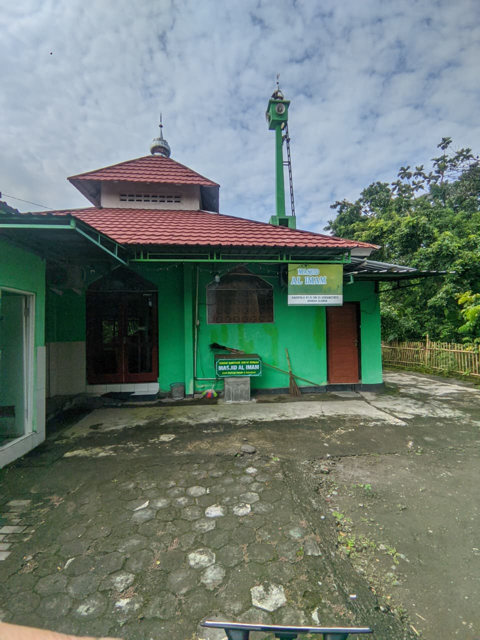 Masjid Tampak Depan