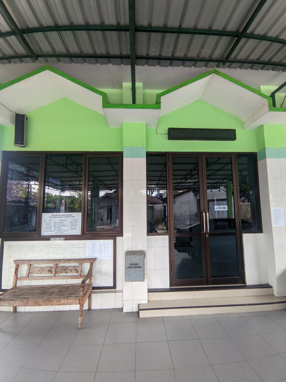 Masjid Tampak Depan