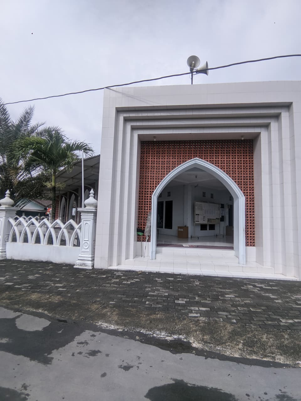 Masjid Tampak Depan