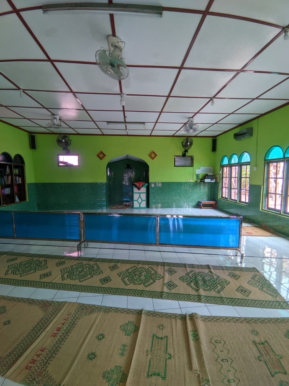 Masjid Saat Malam Hari