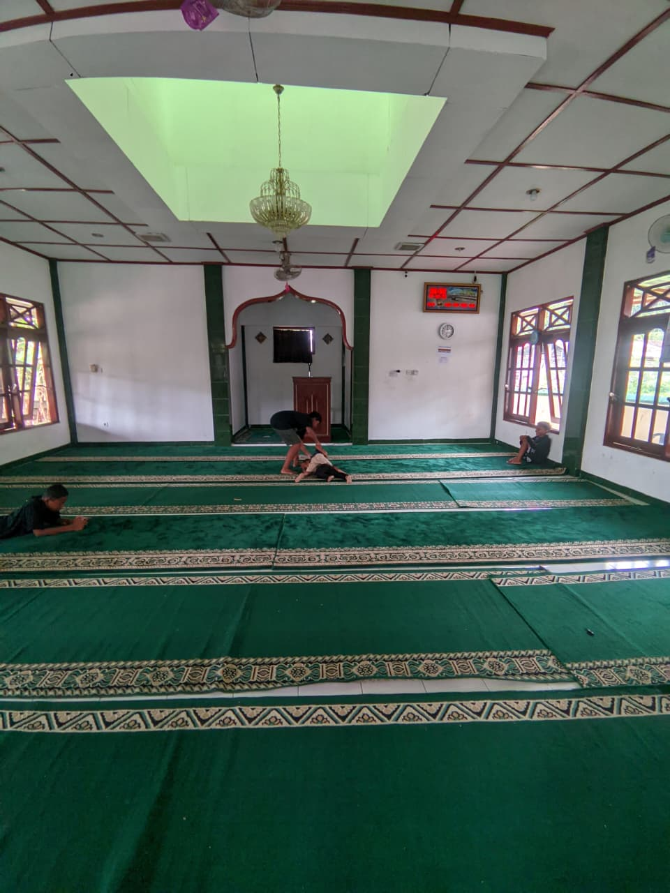 Masjid Saat Malam Hari