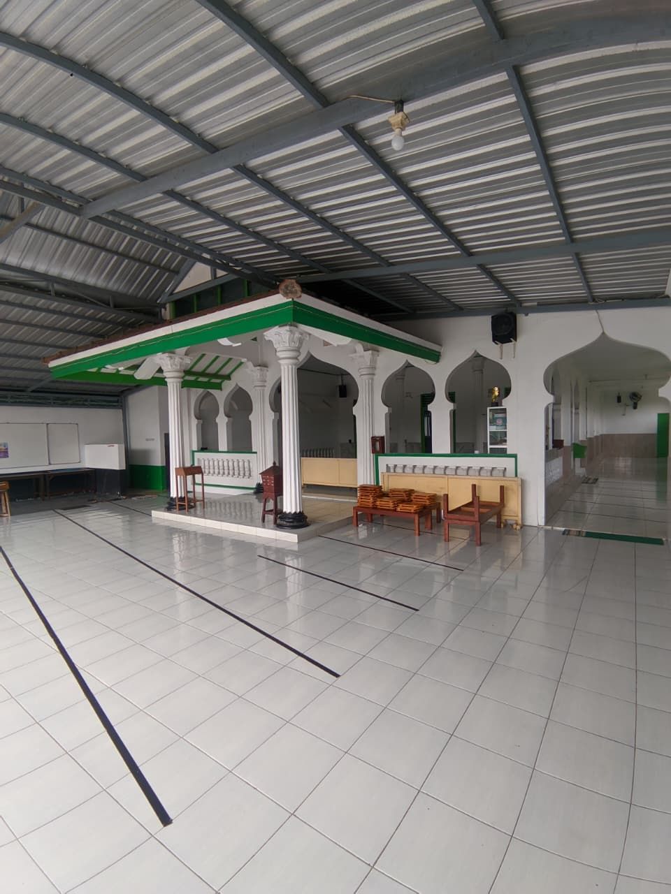Masjid Saat Malam Hari