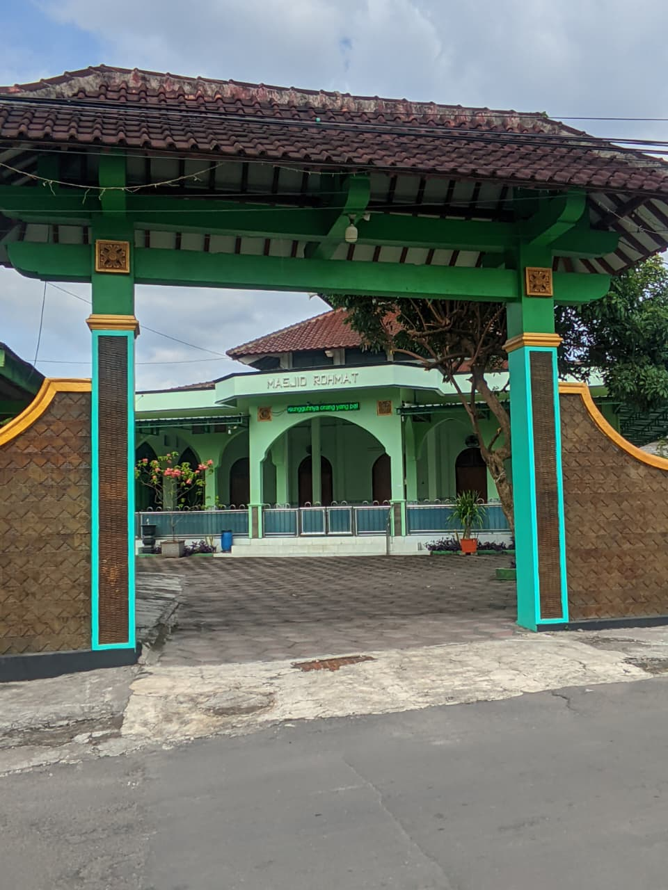 Masjid Tampak Depan